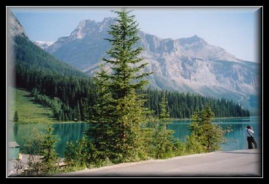 26emerald-lake